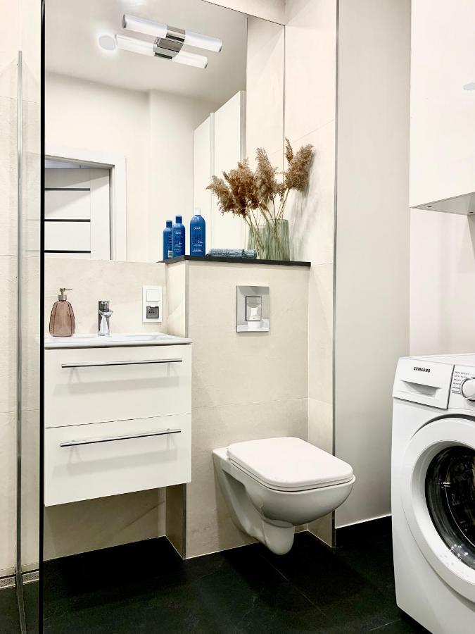 Apartamenty Wrzeszcz Q4Apartments Gdańsk Exteriör bild